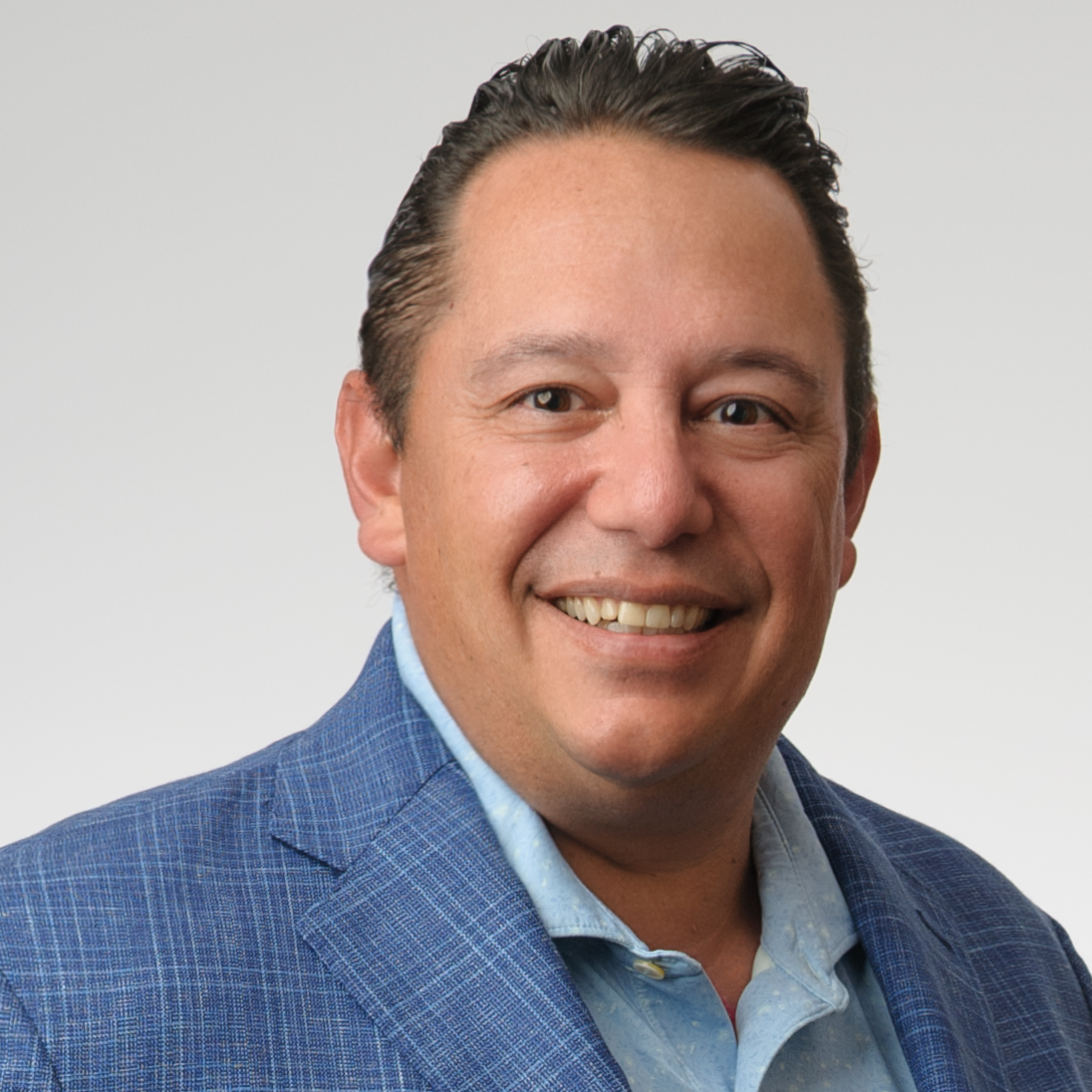Dan Romero headshot